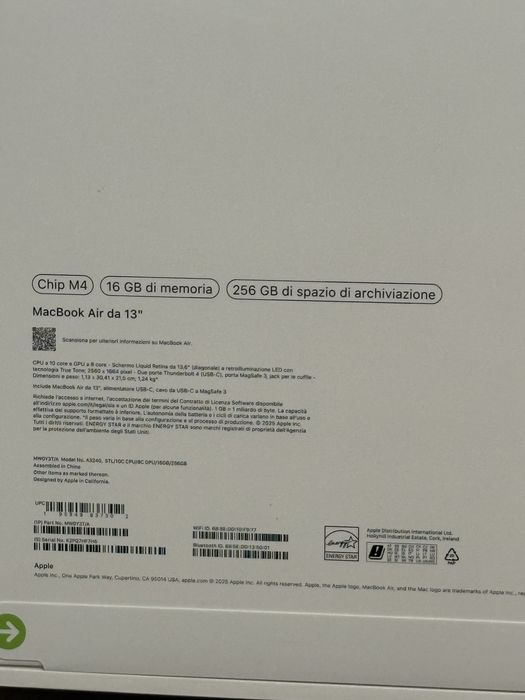 Macbook air 13” M4, 256gb, starlight, sky blue, sigilat,transport ZERO