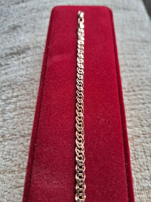 Продам золотой браслет