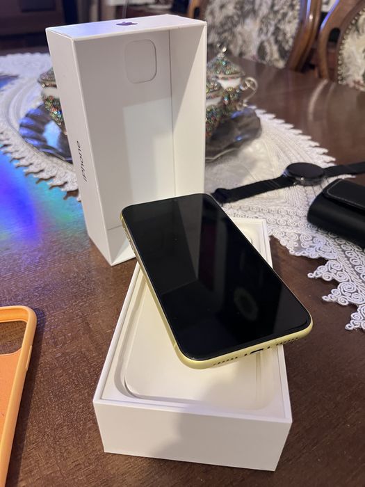 Iphone 11 impecabil 74% sanatatea bateriei