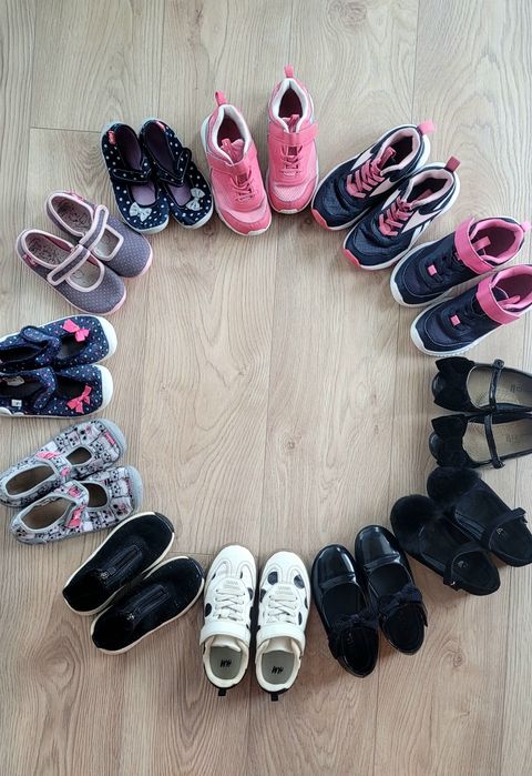 Обувки, маратонки, пантофи детски