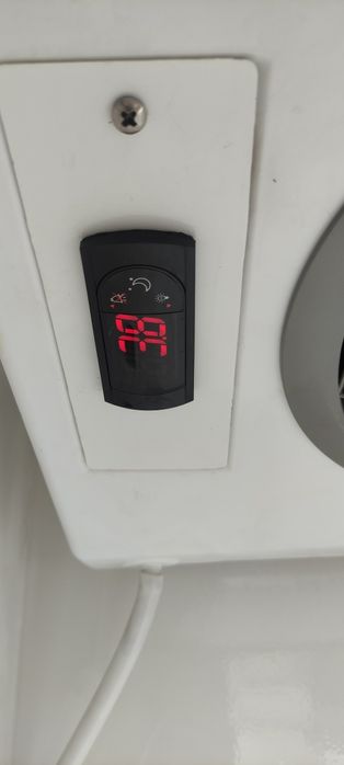 Хладилна витрина