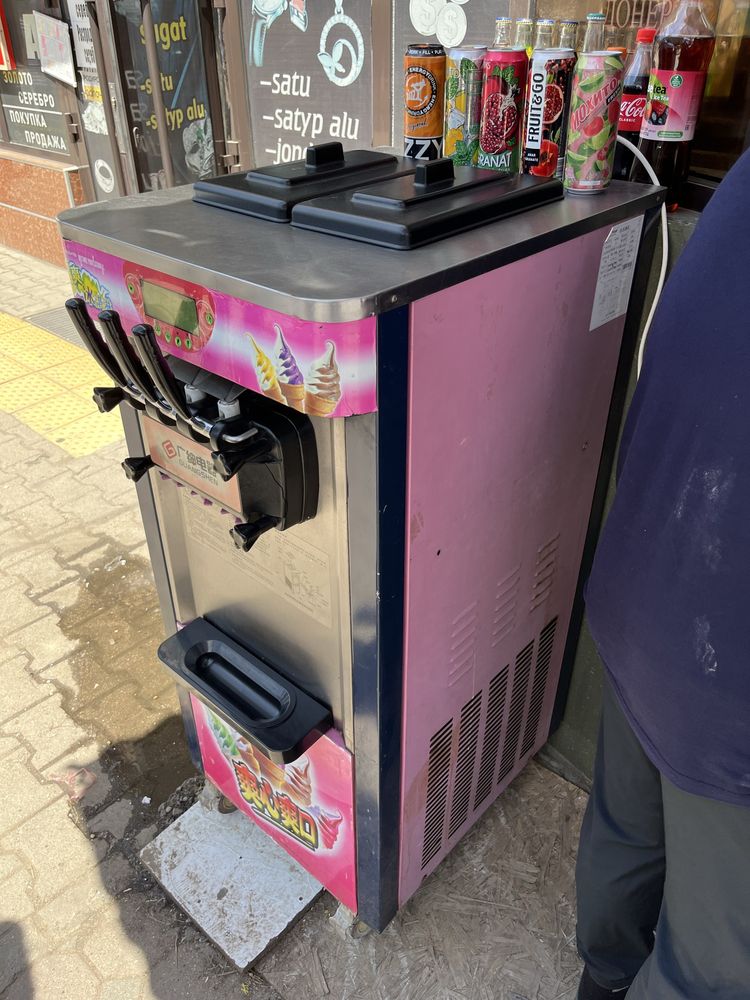 Продается аппарат для мягкого мороженого