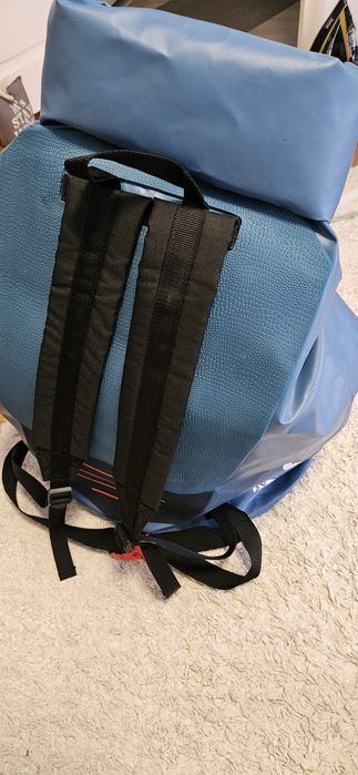 Saci transport dry bag cu sistem transport tip rucsac