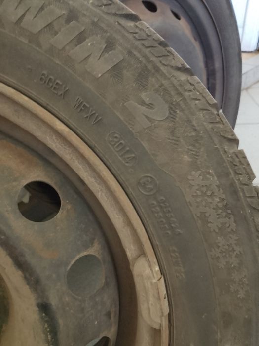 Комплект гуми с джанти за Пежо 206