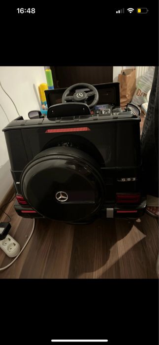 Masina de jucarie Mercedes