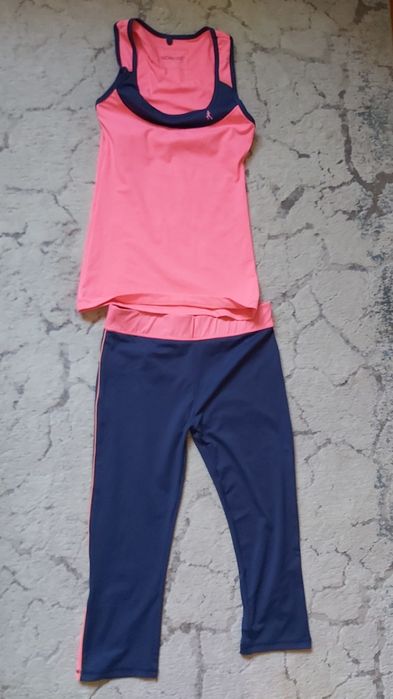 Спорт костюм 42,44