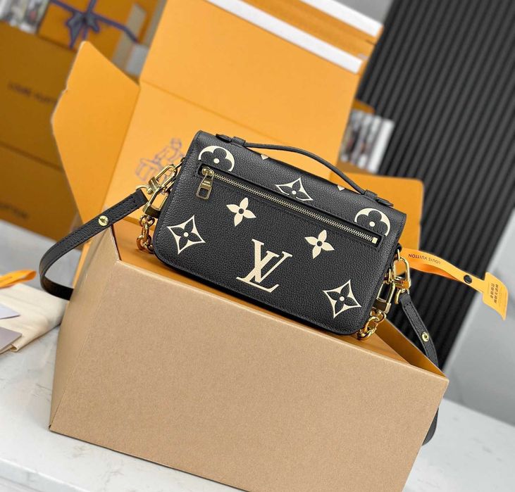 Geanta LV Louis Vuitton Metis East West 21 cm negru, tip Premium
