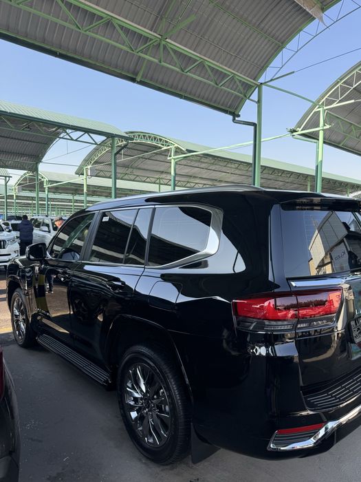 Toyota Land cruiser 300