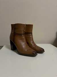 Ghete piele Massimo Dutti, marimea 40,