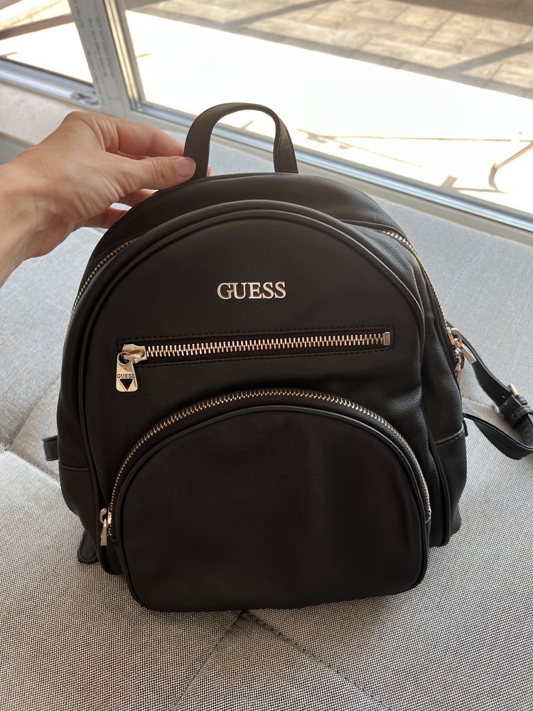 Оригинални! Раница Guess, Liu Jo; Портфейл Guess; Дамска чанта Prada