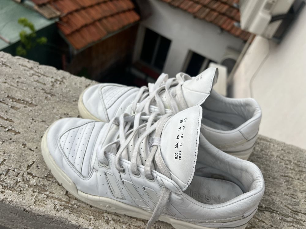 Adidas Originals 44