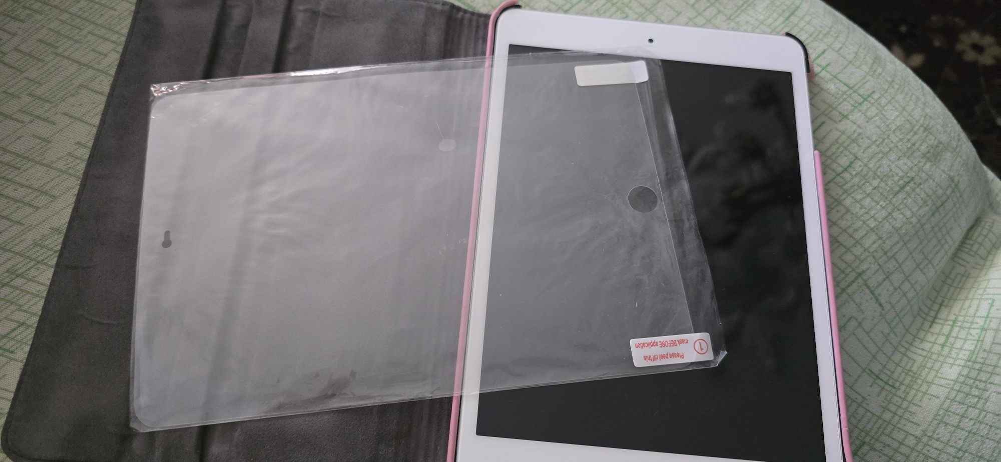 Таблет Apple iPad mini (1-во поколение), модел A1432 с бонус калъф