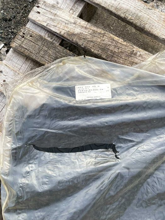 Гумени Стелки Toyota Rav-4 3D PZ414-X1350-ZA Оригинал