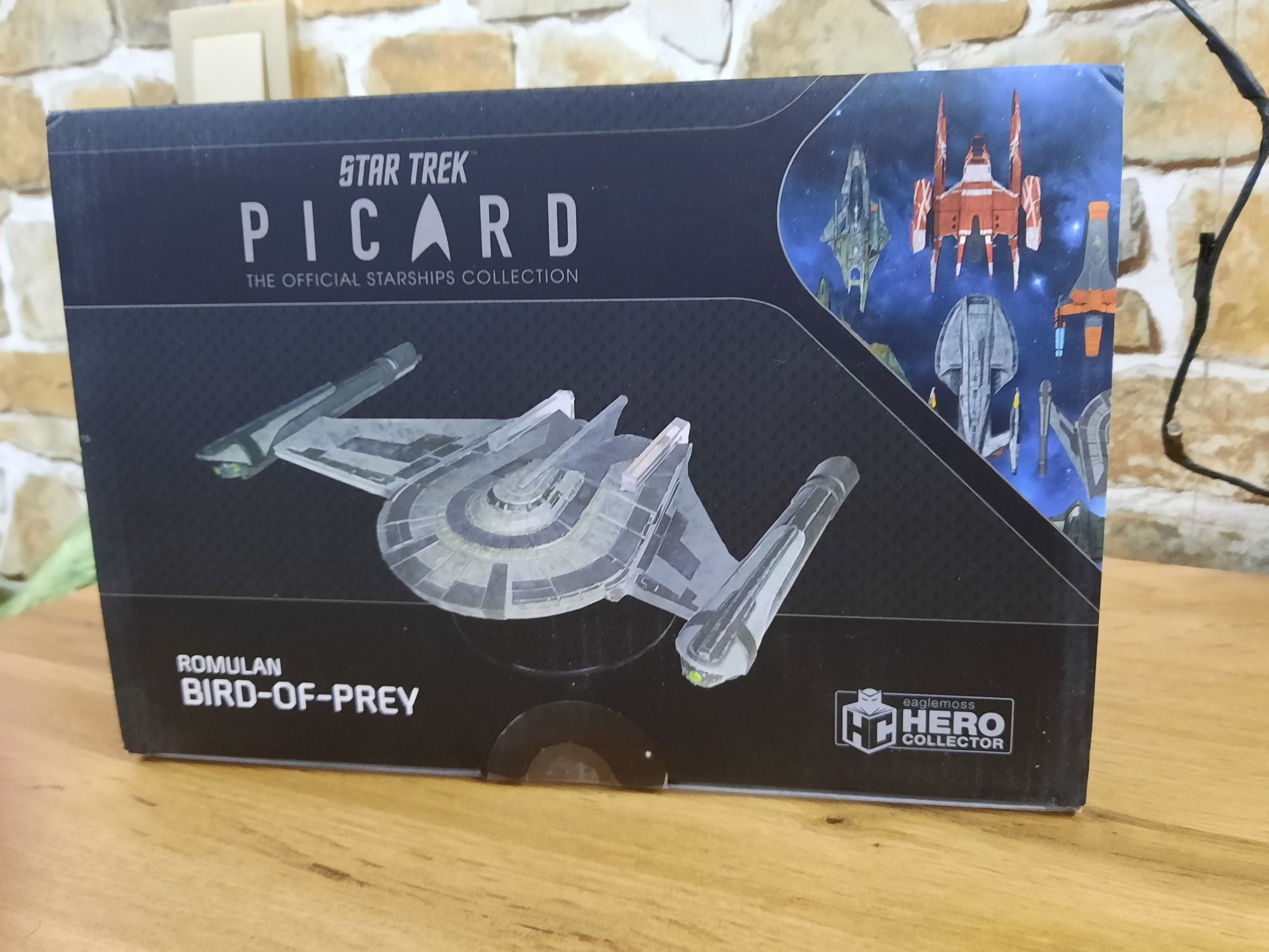 Romulan Bird-of-pray и U.S.S Enterprise NCC-1701