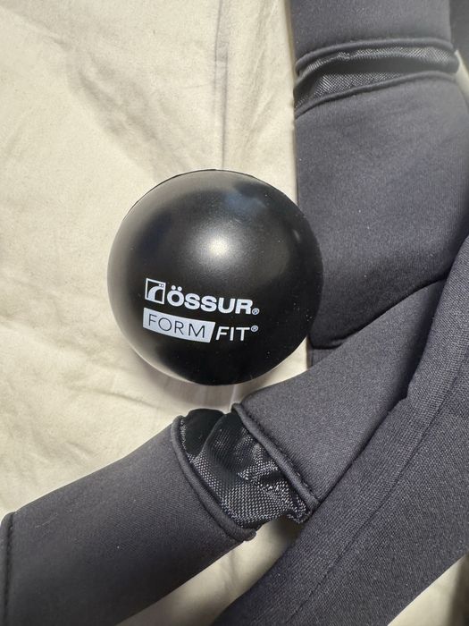 Шина за рамо с възглавница Ossur Formfit