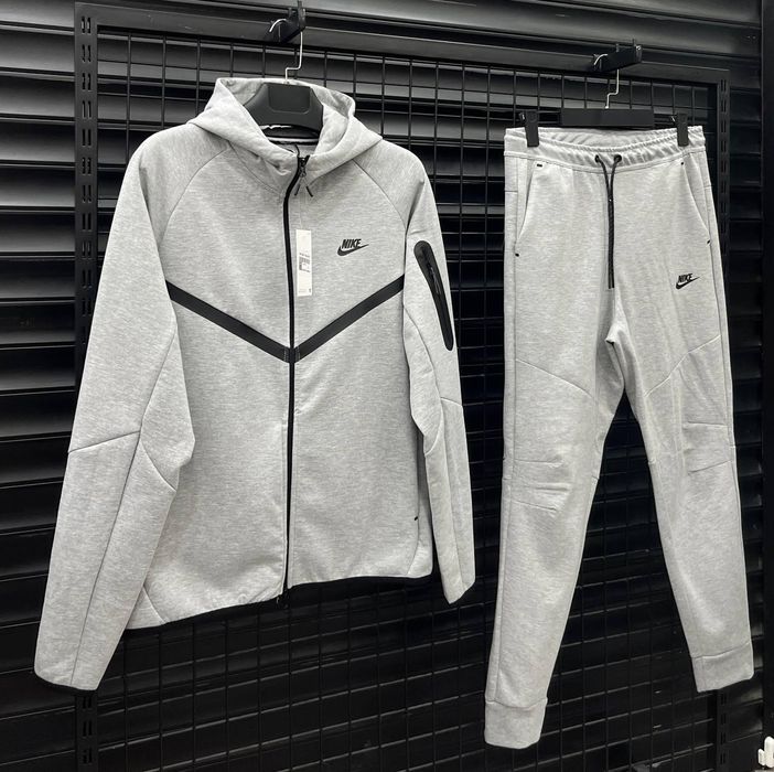 Нова колекция мъжки екипи Nike Tech Fleece!