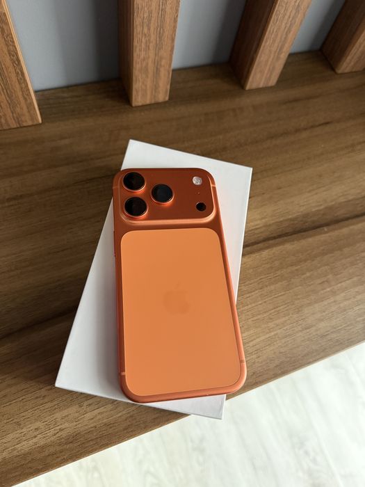 Iphone 17 Pro 256GB - Cosmic Orange