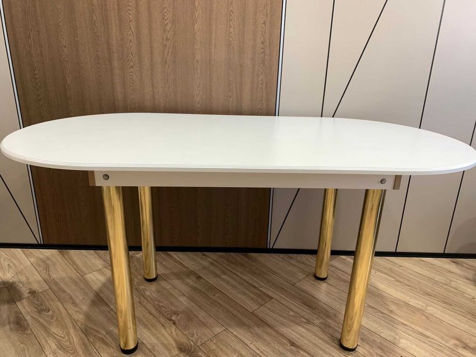 Срочно продам стол