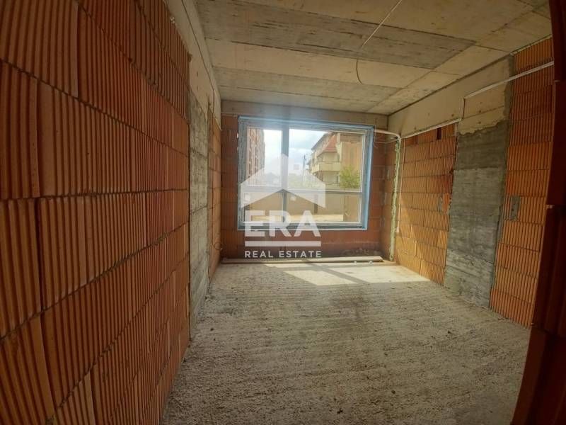 ЕРА Вива продава двустаен апартамент в новострояща се жилищна сграда в