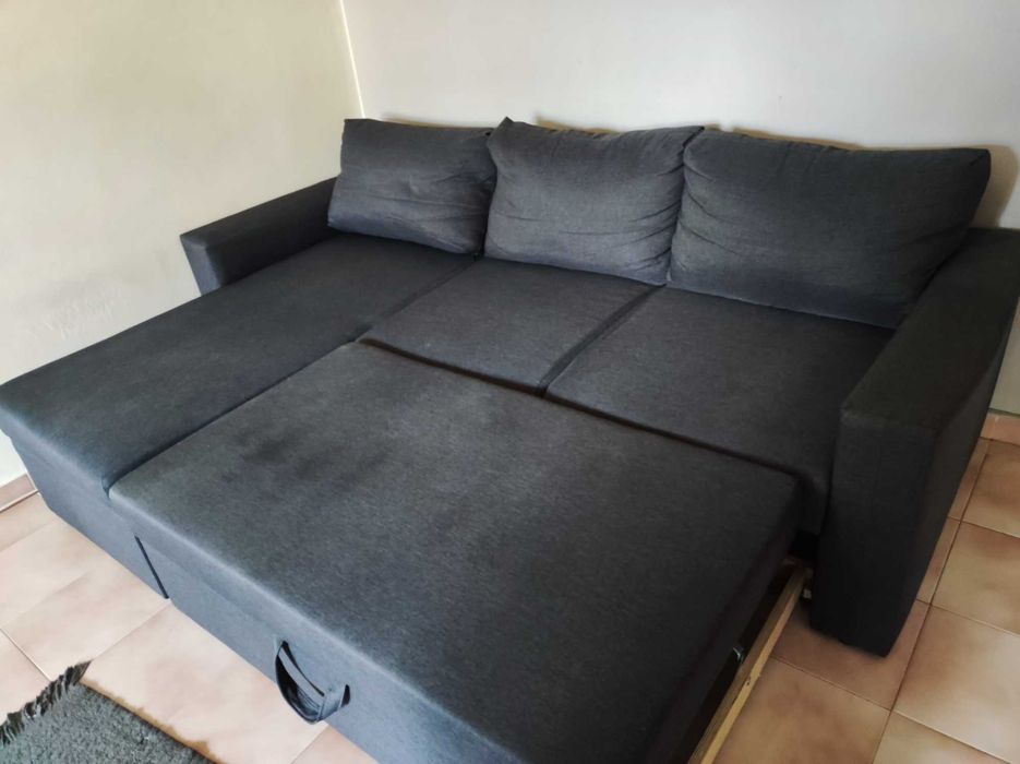 Ъглов триместен диван