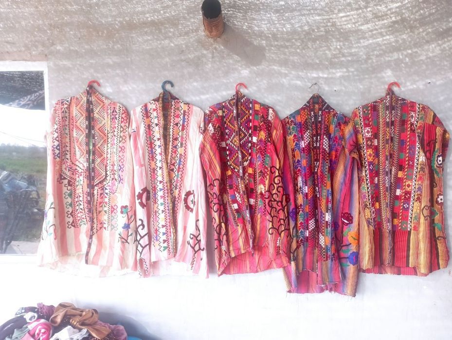 Antikvar kashtali jelaklar va taqinchoq va antikvar narsalar