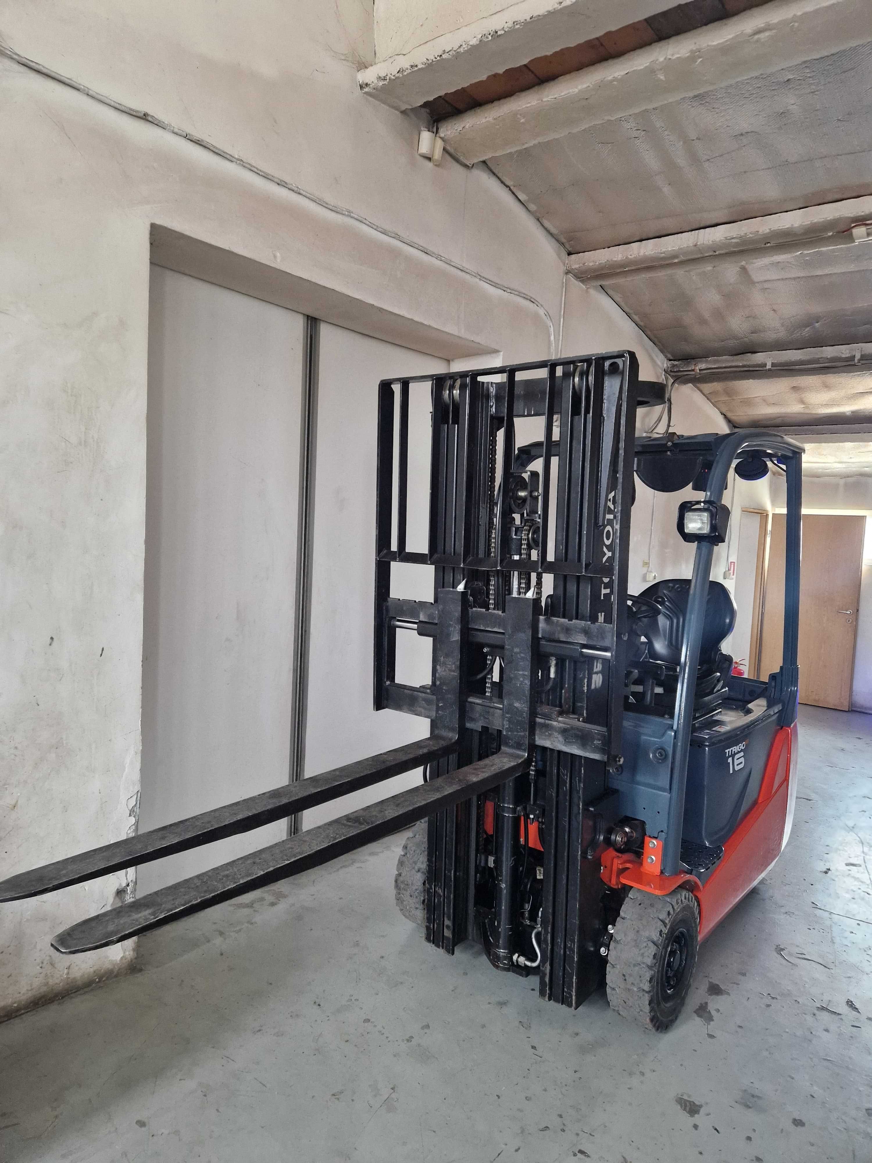 Stivuitor electric Toyota 8FBET16, stare perfecta de functionare
