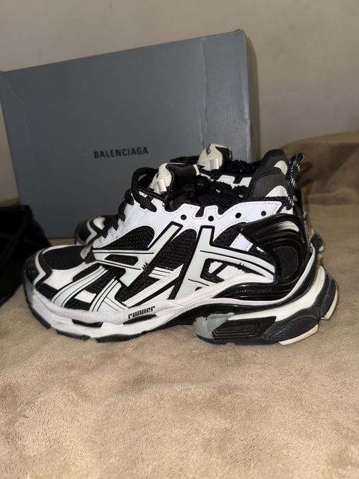 Balenciaga Runner Black&White