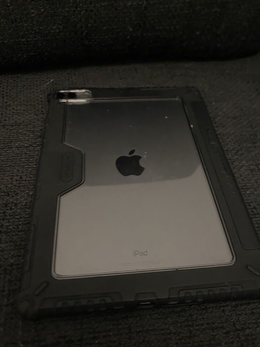 iPad 9th Gen 64GB WiFi – Ca Nou + Husă Premium