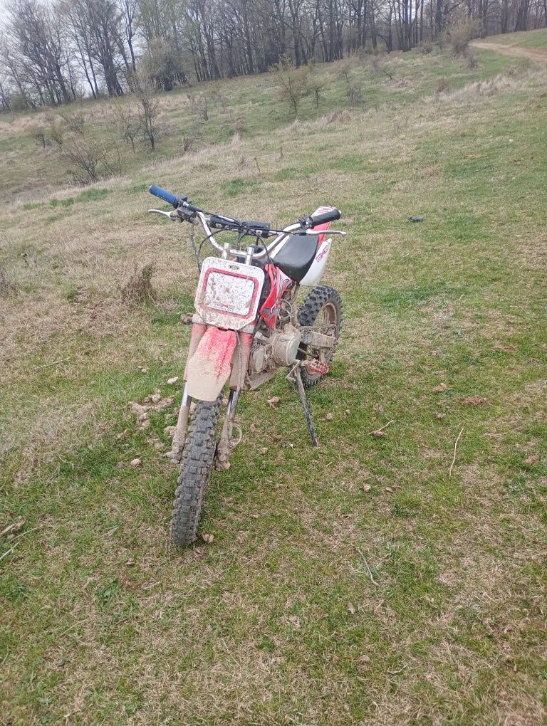 Vând Cros 125 cc