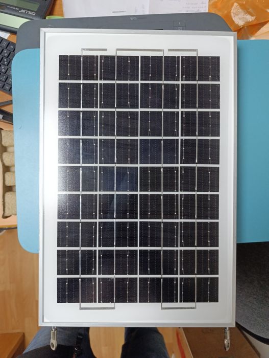 Панель солнечная 12 в 20 вт 38*26 см с креплением