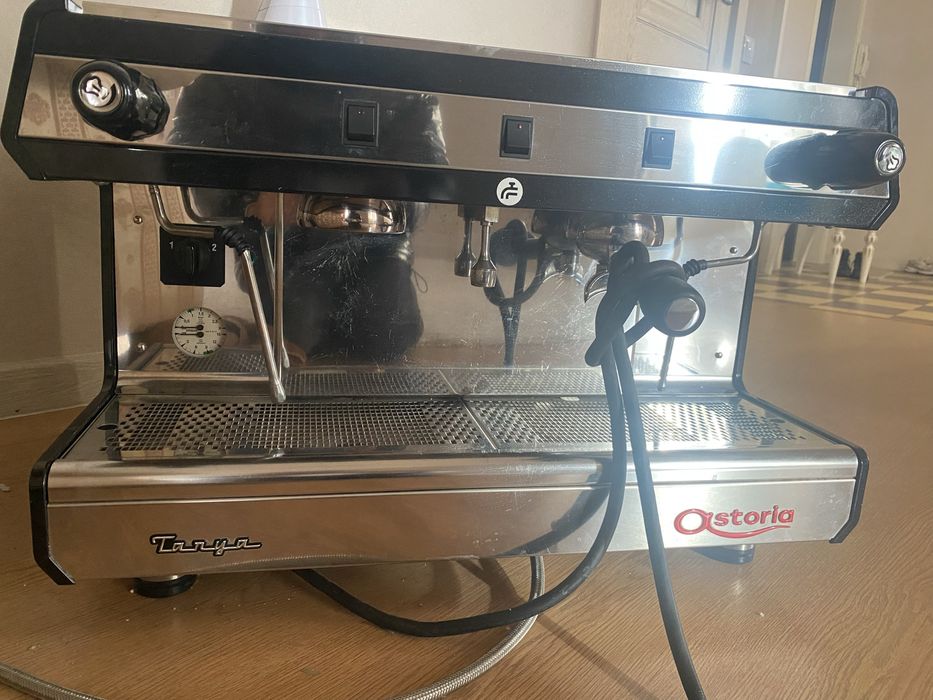 Кофемашина и кофемолку