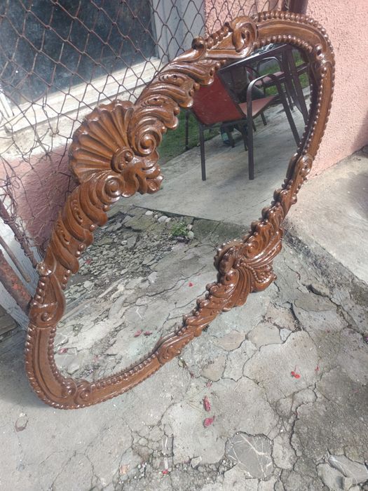 Vand oglinda fabricata in Romania