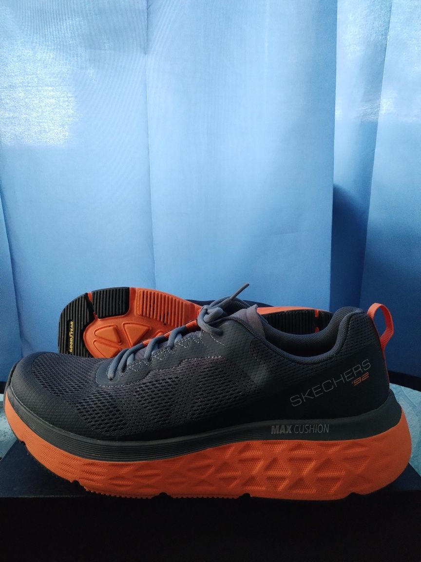 Skechers Max Cushioning Delta 45 номер