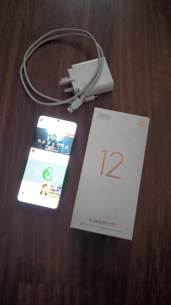 В отличном состоянии Xiaomi 12T