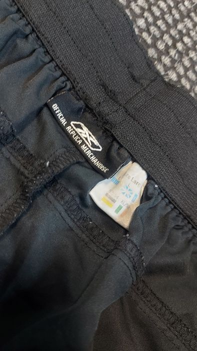 Reebok Liverpool L размер шорти