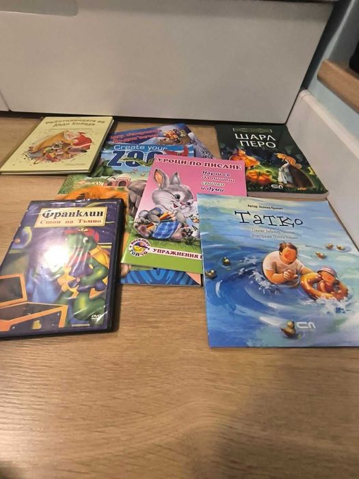 Детски книжки, играчка и раници със Спайдърмен 2 бр.