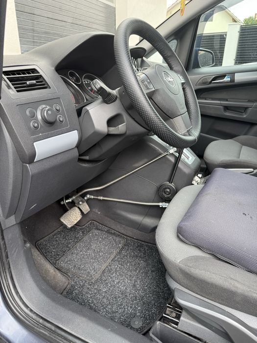 Opel zafira b adaptat handicap
