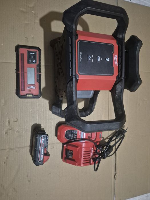 Laser rotativ milwaukee m18 rloh600