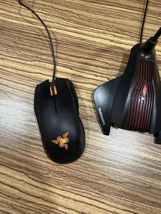 Мышь игровая на компьютер и микрофон