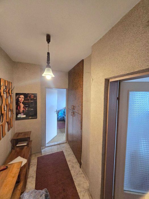 Отдава под наем 2-ен апартамент ЖП.Гара-Албените