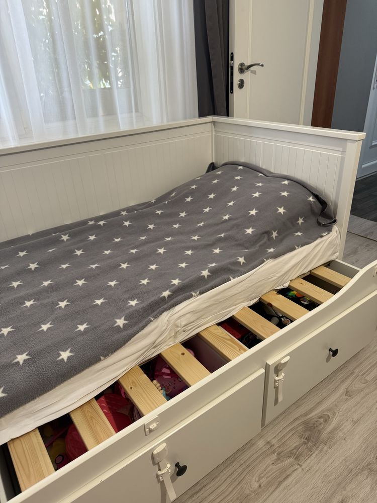 Легло кушетка с 3 чекмеджета Ikea