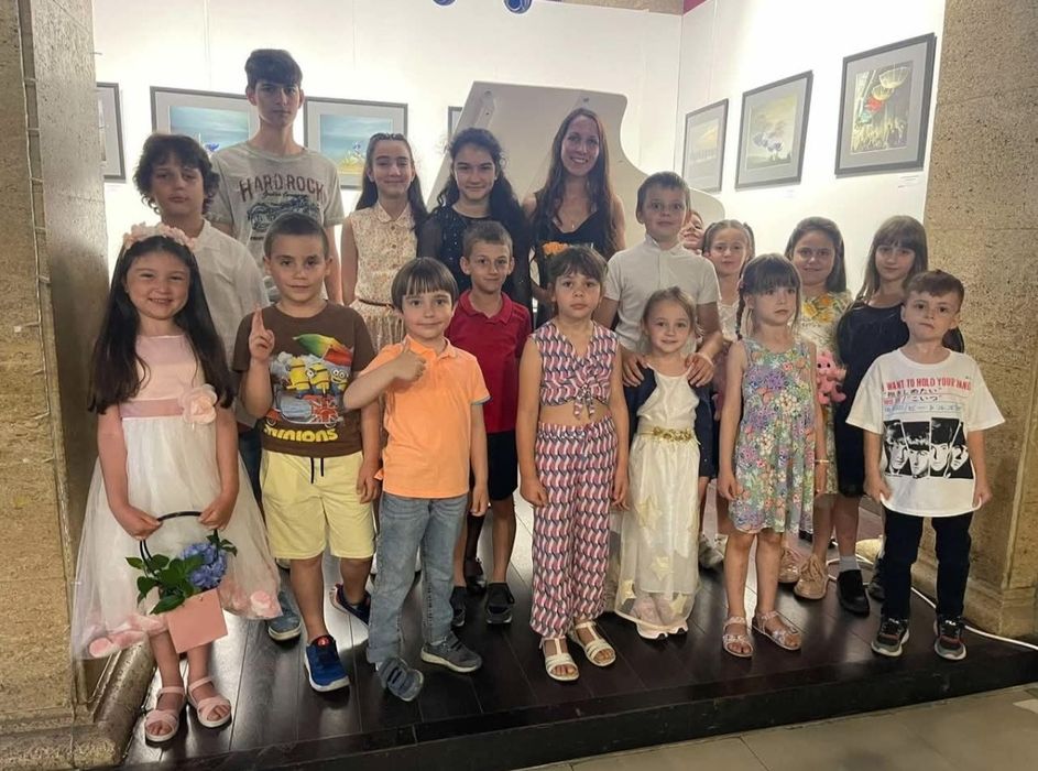 Уроци по пиано и солфеж