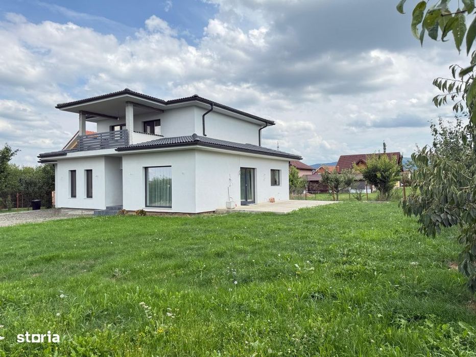 Casa individuala moderna, teren 7 ari, Garaj, ideala pentru o familie