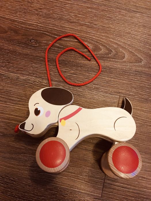 Дървена играчка кученце