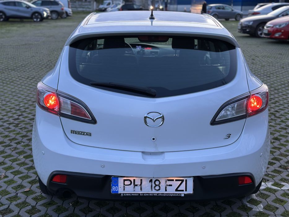 Mazda 3, 1.6 bl , motorina, 2009 consum 4,5l/100km