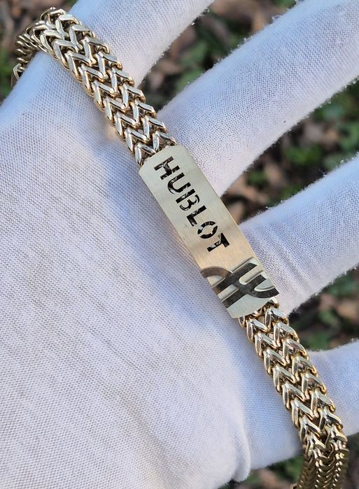 Bratara Hublot placat cu aur de 14k

Bratari d