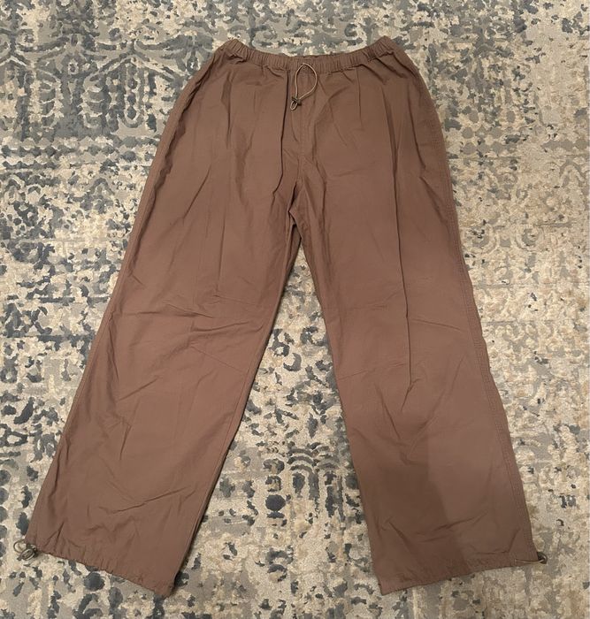 Широкие штаны на завязках