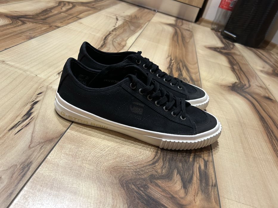 Продавам маратонки G-star