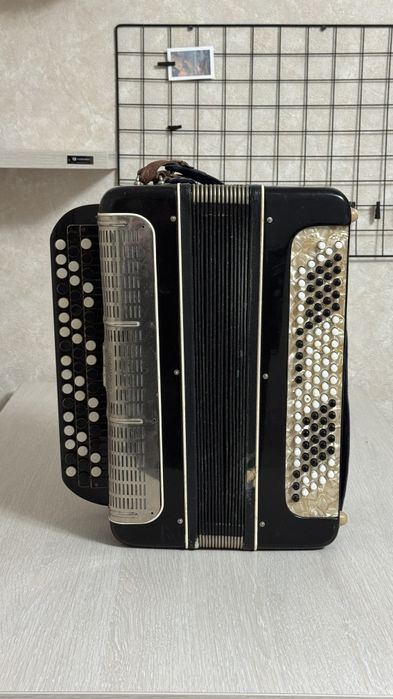 Баян советский тульский