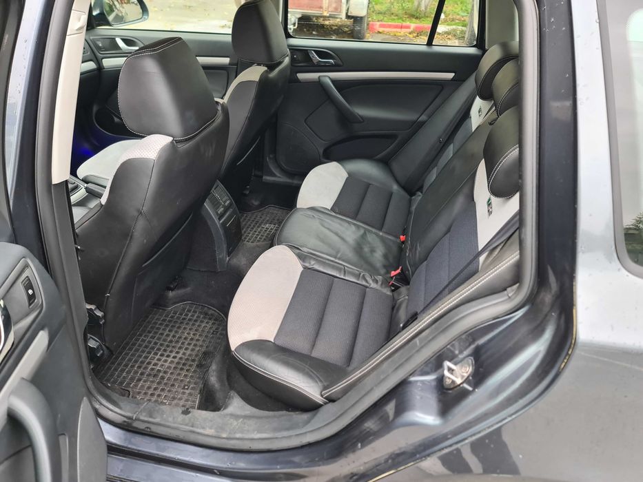 Vand Skoda Octavia 2,0 diesel automat din 2012